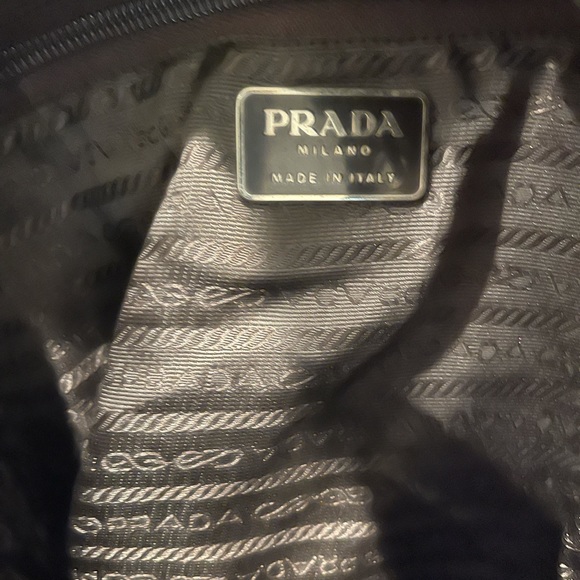 Prada Bag OS - Picture 3 of 4